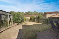 Modern 3BR Brompton Court Wi-fi By Stay With Us - Wifi