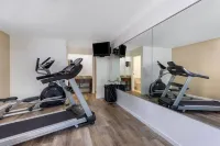 Baymont by Wyndham Tallahassee - Gym