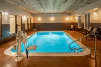 La Quinta Inn & Suites by Wyndham Lexington South / Hamburg - Hot Tub