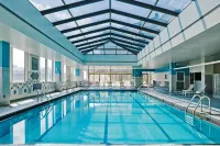 Sheraton Springfield Monarch Place Hotel - Swimmingpools