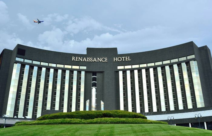 Renaissance St. Louis Airport Hotel
