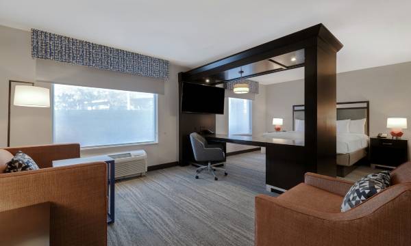 Hampton Inn & Suites Seattle/Federal Way