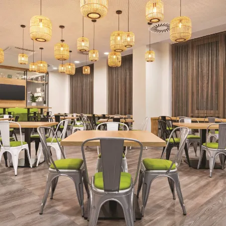 Super 8 by Wyndham Chemnitz