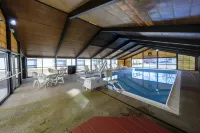 Red Roof Inn & Suites Newburgh - Stewart Airport/ West Point - Pool