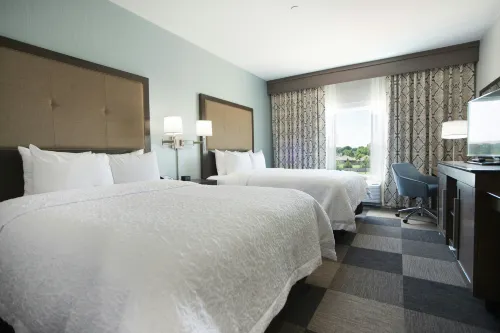 Hampton Inn and Suites Stillwater West - 2-Star