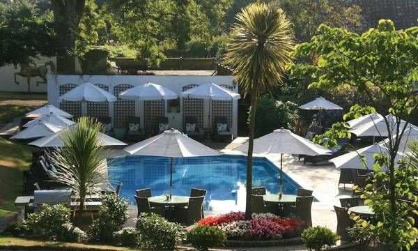 Longueville Manor