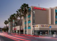 Hampton Inn San Diego-Downtown/Airport Area - Parking