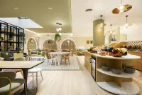 Citadines Toison d'Or Brussels - breakfast
