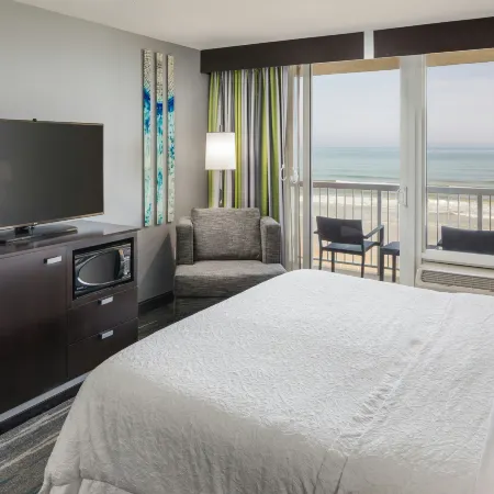 Hampton Inn Daytona Beach/Beachfront