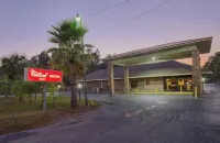 Red Roof Inn Baldwin - Motels