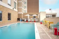 Tru by Hilton Spring Hill - Pools