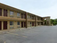 Red Roof Inn Columbia, TN - 2-Star