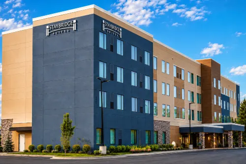 Staybridge Suites GRAND RAPIDS SOUTH by IHG - プール