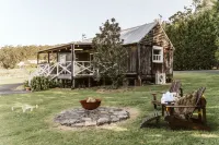 Timber Barn located on the Shoalhaven River - 4 ดาว