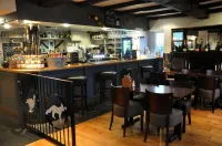 Fox and Goose Inn - Bares