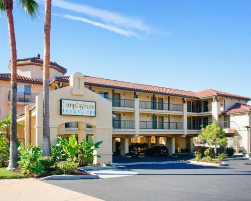 Lamplighter Inn & Suites Featured Photos
