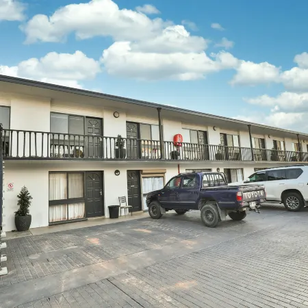 Boulevard Motor Inn