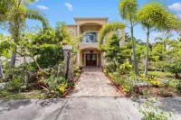 4BR Escape 10 Mins to Madeira Clearwater Beach - 3-Sterne