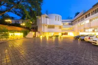 Casino Hotel - Cgh Earth, Cochin - parking