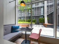 Mercure München City Schwabing Hotels near Schwabing