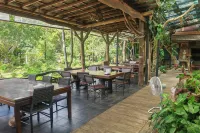 Tharnthong Lodge - pet friendly