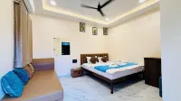Hotel Gurukripa Palace - 2-Sterne