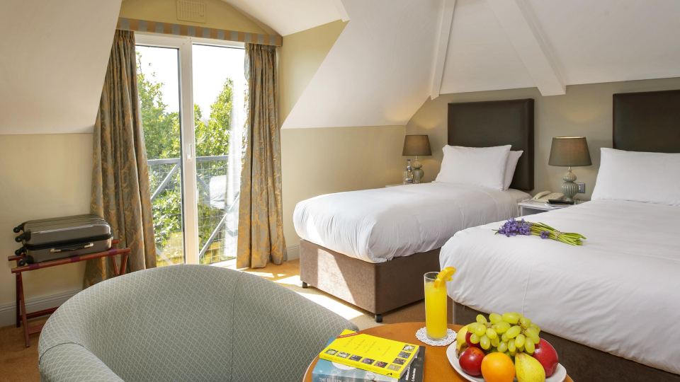 Hylands Burren Hotel