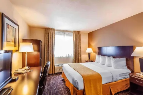 Quality Inn Near Seattle Premium Outlets