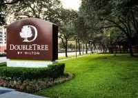 DoubleTree by Hilton Hotel & Suites Houston by The Galleria