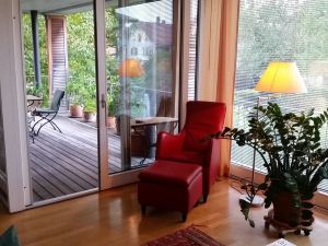 Cozy and Quiet Spacious Flat Right Next to Bern