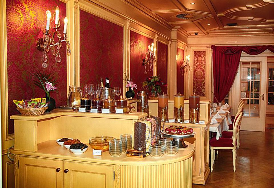 2. 호텔 로열 팰리..