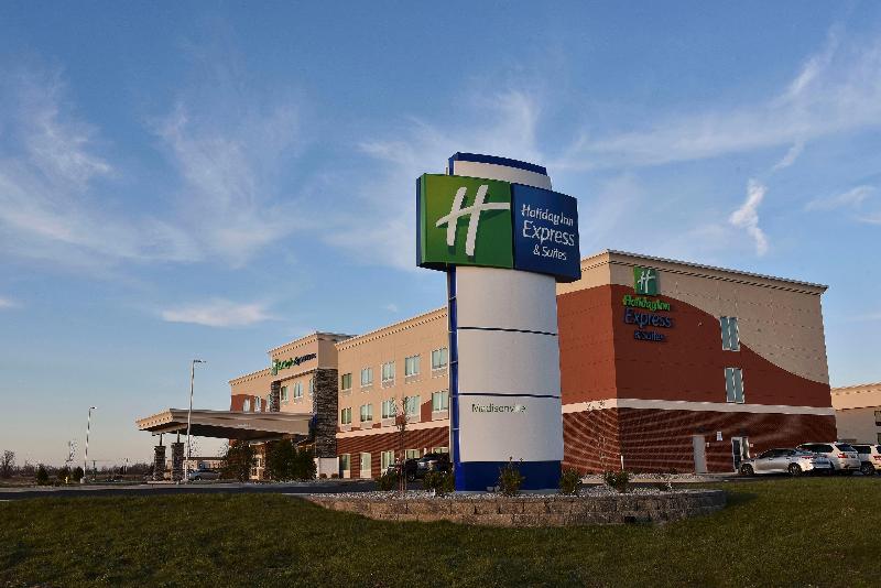 Holiday Inn Express & Suites Madisonville, an Ihg Hotel