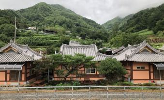 Hadong Chamjoeun Gung Pension