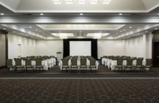 Hilton Winnipeg Airport Suites