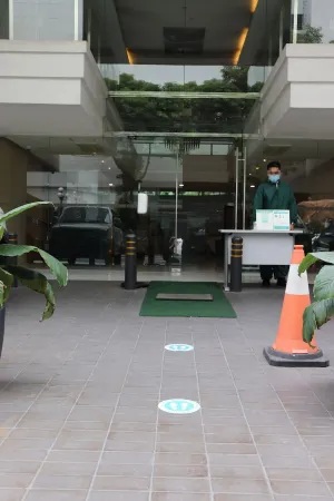 Jinjiang Inn Makati Отели рядом с достопримечательностью «Ninoy Aquino Monument»