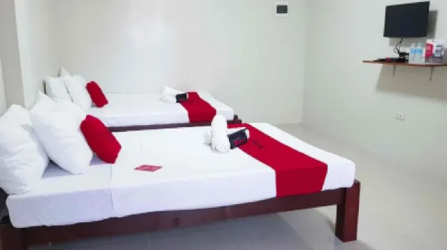 RedDoorz @ VP Inting Street Hotels near St. Joseph the Worker Cathedral Shrine