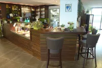 Hotel Und Cafe Paso Hotels in Petershausen