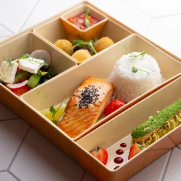 Sheraton Astana Hotel Отели рядом с достопримечательностью «Мечеть Абу Наср аль-Фараби»