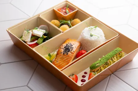 Sheraton Astana Hotel Отели рядом с достопримечательностью «Монумент "Казахский народ"»