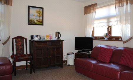 Central Guest House - Housity