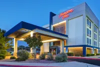 Hampton Inn Albuquerque-University/Midtown Hotel berhampiran Sprouts Farmers Market