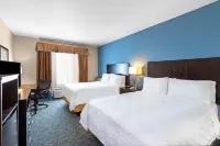 Holiday Inn Express & Suites Floresville