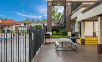 Horizon Inn & Suites