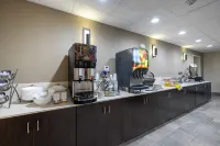 Red Roof Plus+ Tuscaloosa - University Отели в г. Таскалуса