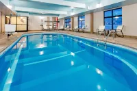Holiday Inn Express & Suites York NE - Market Street Hotels in Springettsbury Township