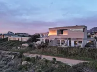 Villa Marine Guest House Hotel di Rooi-Els