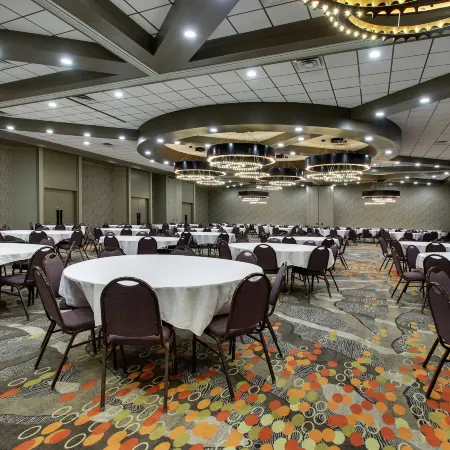 DoubleTree by Hilton Mt. Vernon