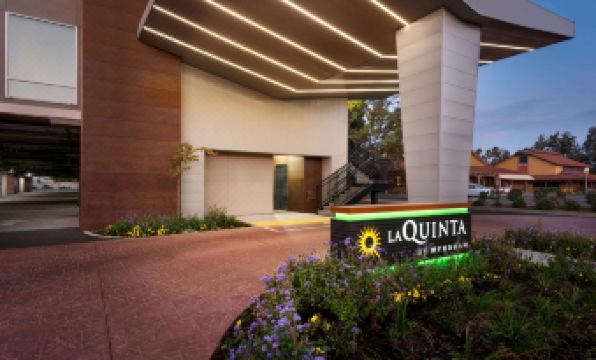 La Quinta Inn & Suites by Wyndham Clovis CA