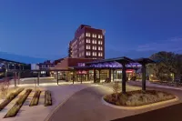 The Central Station Memphis, Curio Collection by Hilton Hotels near Memphis Central Station