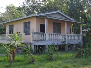 Budget Cheerful Entire Belizean One Bedroom Home